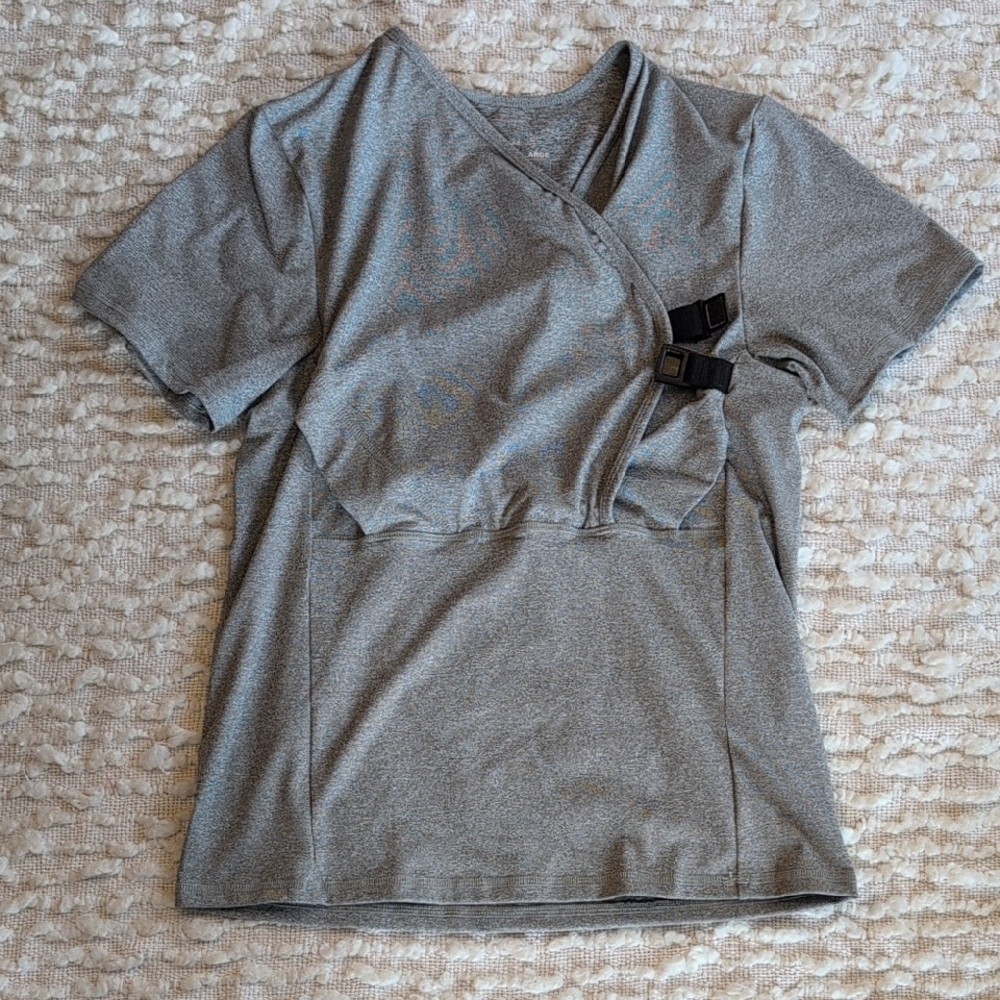 Nesting Days Men's Model MN20 Babywearing Shirt Adjustable T-Shirt Gray
